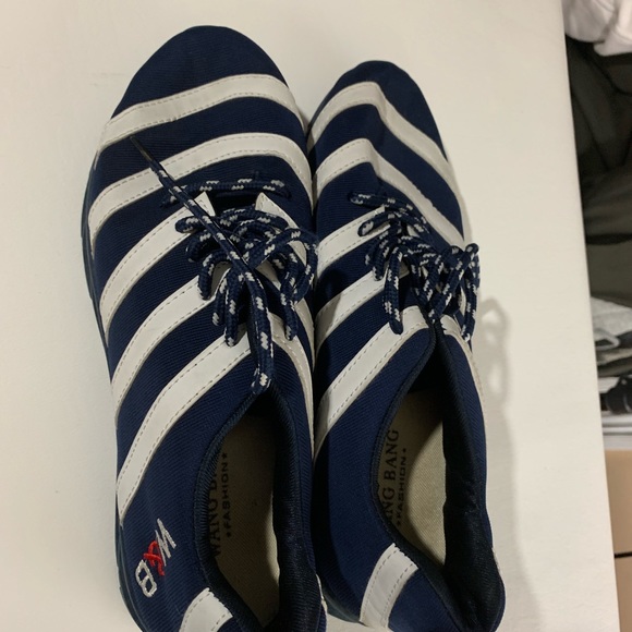 Woman’s size 8 W&B wang bang sneakers - Picture 8 of 8